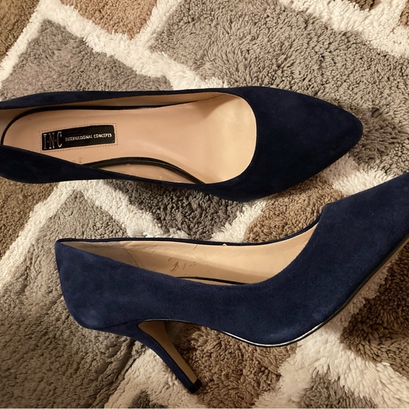 Inc international Concept Inc
Women’s Zitah Pointed Toe Pumps - Picture 6 of 9
